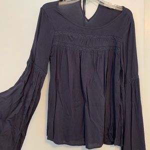 Loveriche bell-sleeved purple blouse